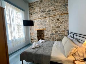 The Blue House - Traditional House in Old Town