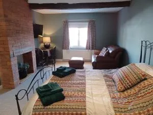 The Studio Loft - A cosy town centre apartment - Tredington