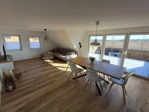 Ferienwohnung Leo - Neu Klockenhagen