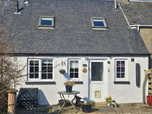 3 Knocknaha Cottage - Drumlemble