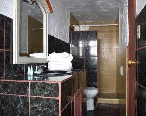 Dmytris Original La Fonda Restaurant & Hotel