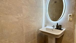 Tangier TGV, Beach Access, Restaurants & Parking