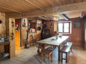 Chalets Chalet 1830 au pied du MONT CHARVIN : photos des chambres