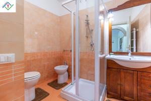 San Michele in Centro Storico a Lucca by TuscanyWeGo