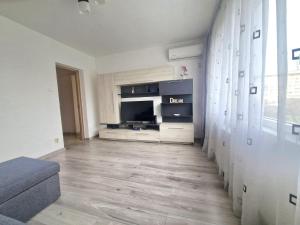 Sala Palatului Apartment