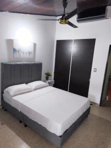 Habitación Premium al lado del CC San Silvestre