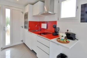 Ebène studio Centre ville Climatisation Terrasse Disneyland 4 personnes et 1 bébé