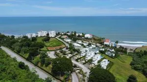 Hermosa casa en Jama Campay con vista al mar - Los Camarones