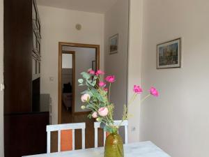 City Center Crown Apartment