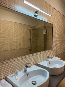 beb dragonara apartment