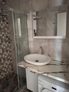 Girni Gold Apartments
