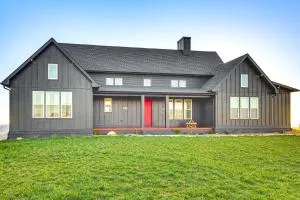 Dale Hollow Lake Views and Hot Tub Tennessee Escape - Red Boiling Springs