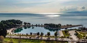 Alonaki Seafront Cottage - Áyios Athanásios