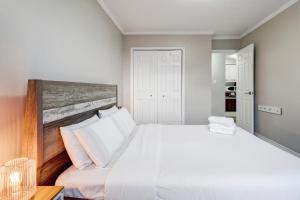 Great unit in downtown with balcony and view ZM6