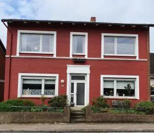 Schöne Ferienwohnung In Zentraler Ortslage - Travenhorst