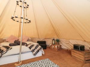 Bell tent 4