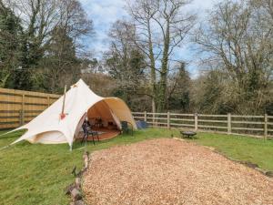 Bell tent 4