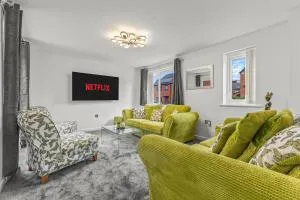 Large Family House with free parking - 3 bedrooms 6 beds - 阿什顿下安林恩