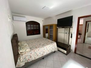 Casa Com piscina e Três Quartos Martim de Sá