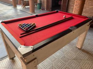 Casa Com piscina e Três Quartos Martim de Sá