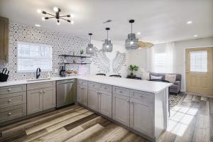 Imani Playce: Perfect location w Boho Vibes!