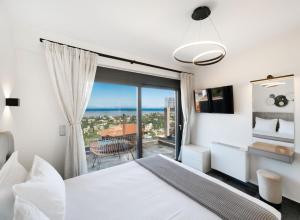 Adams Suite