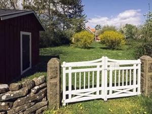 8 person holiday home in KÖPINGSVIK