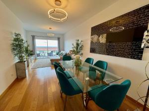 Welcome to Paradise Island