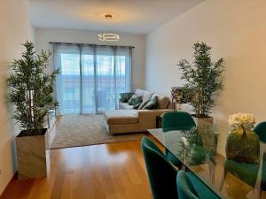 Welcome to Paradise Island