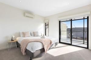 Domi Rentals The Chadstone Homes