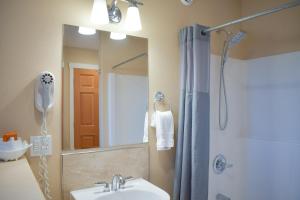 Lakeshore Lodging Lodge 722