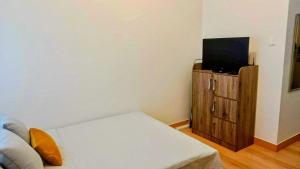 Studio type unit in Trees Residences Tower1