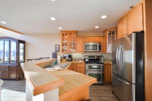 Lakeshore Lodging Lodge 710