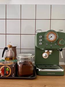 Placeta Serna El Capricho