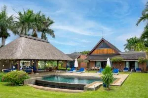 Villa Ebony -Tropical Design with Ocean Views, West Coast - Pointe aux Sable