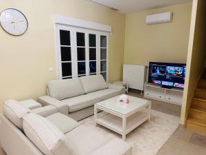 Familys house - Villa proche de la vallée village et Disneyland paris ,2 parkings, air condition