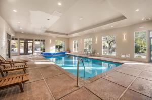 Touch of Class - 5BR - Hot Tub & Near Zion