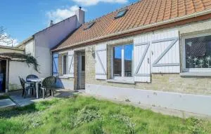 3 Bedroom Stunning Home In Gravelines - Oye-Plage