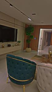 شقه فندقيه بالدقي ميدان المساحه