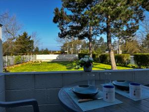 Escapade à 700m de la mer, parking et terrasse le capucin