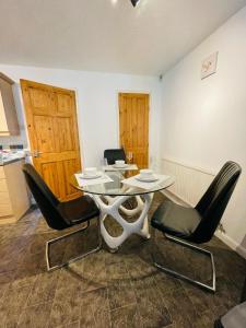 8 Gothic Close Nottingham