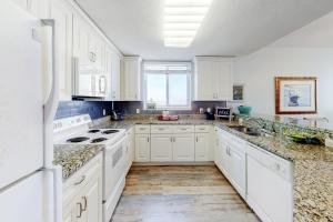 The Beach Club 1101C