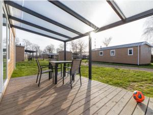 Villa in Burgh-Haamstede with Garden