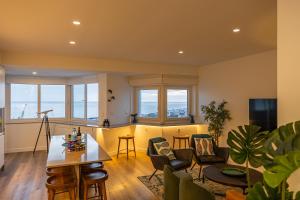 Azores Penthouse - Premium Flat