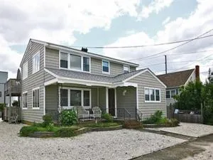 Duplex 1St Fl Ocean Side Beach Badges Outdoor Shower Wifi - Brant Beach