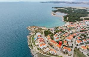 Stunning Apartment In Povljana