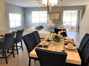 Flash 20 Sale Pvt Pool Townhome at Storey Lake