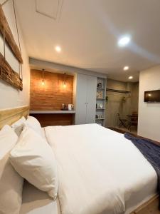 JCGA Apartments Rustic Chic Cabins-Near Botanical Garden and SM Baguio