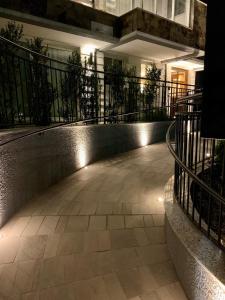 Apartamento NOVO - Cobertura - Apenas 2 Quadras e meia da Catedral de Pedra