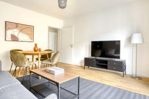KAYA Zurich Apartment PARAIBA- Downtown Deluxe 2BR Apt